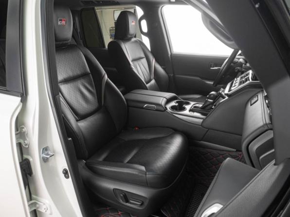 Toyota Land Cruiser 300 Series с пробегом 2021 года, цена 10 599 000 рублей, 86012 км, внедорожник, Автокод Объявления