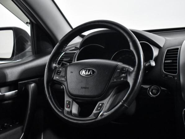 Kia Sorento II Рестайлинг с пробегом 2018 года, цена 1 689 000 рублей, 225000 км, внедорожник, Автокод Объявления