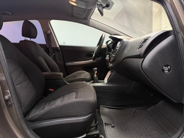 Kia Ceed II с пробегом 2013 года, цена 910 000 рублей, 150461 км, хэтчбек, Автокод Объявления