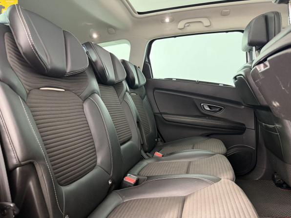 Renault Scenic IV с пробегом 2018 года, цена 1 760 000 рублей, 184899 км, компактвэн, Автокод Объявления