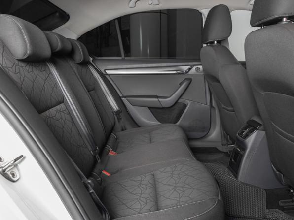 Skoda Octavia III (A7) Рестайлинг с пробегом 2019 года, цена 1 838 658 рублей, 155300 км, лифтбек, Автокод Объявления