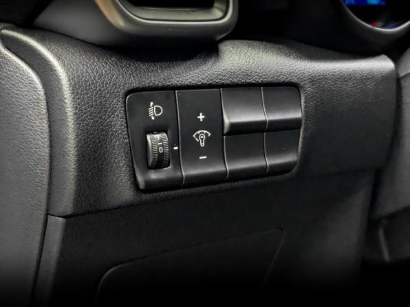 Kia Sportage IV Рестайлинг с пробегом 2021 года, цена 2 475 000 рублей, 68887 км, внедорожник, Автокод Объявления
