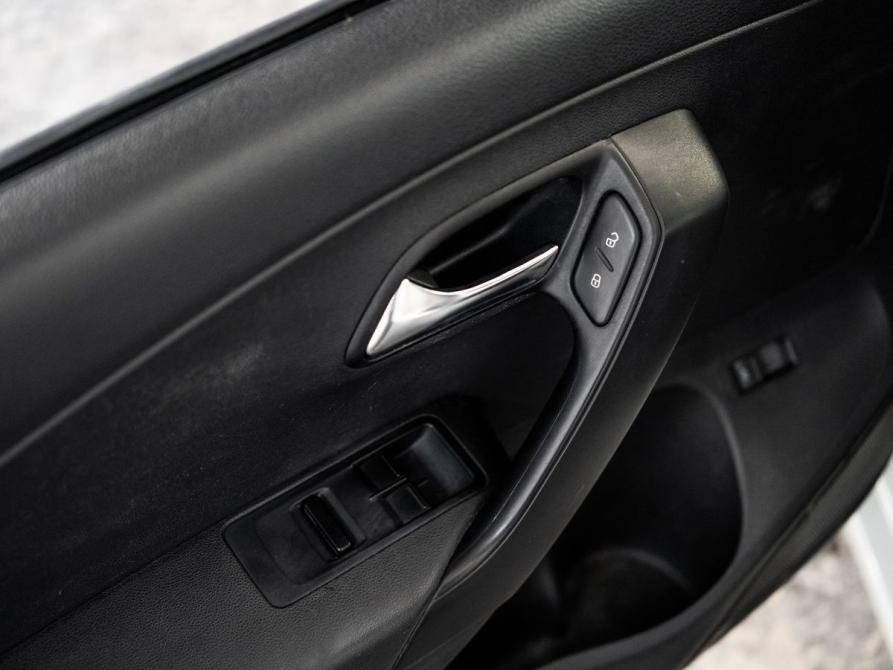 Volkswagen Polo V Рестайлинг Иркутск  - изображение 14