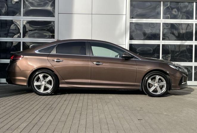 Hyundai Sonata VII (LF) Рестайлинг с пробегом 2018 года, цена 1 550 000 рублей, 147117 км, седан, Автокод Объявления