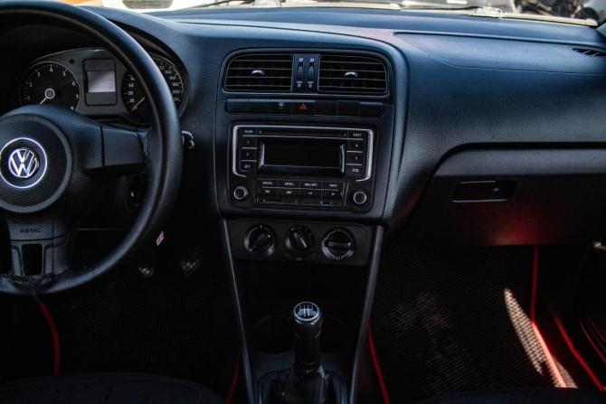 Volkswagen Polo V с пробегом 2012 года, цена 519 000 рублей, 150375 км, седан, Автокод Объявления