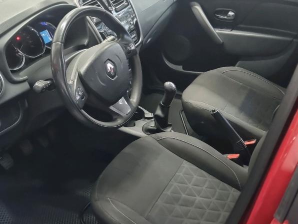 Renault Sandero II с пробегом 2017 года, цена 740 000 рублей, 147000 км, хэтчбек, Автокод Объявления