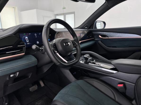 Geely Monjaro I с пробегом 2023 года, цена 3 240 000 рублей, 57600 км, внедорожник, Автокод Объявления