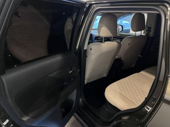 Mitsubishi Outlander III Рестайлинг 3 с пробегом 2019 года, цена 2 300 000 рублей, 127397 км, внедорожник, Автокод Объявления