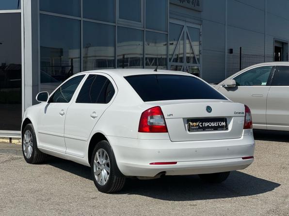 Skoda Octavia II (A5) Рестайлинг с пробегом 2013 года, цена 960 000 рублей, 133000 км, лифтбек, Автокод Объявления