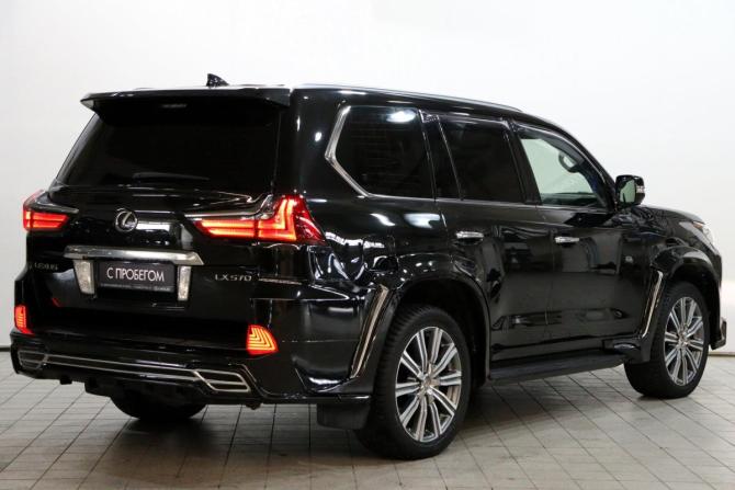 Lexus LX III Рестайлинг 2 с пробегом 2016 года, цена 7 245 000 рублей, 133348 км, внедорожник, Автокод Объявления