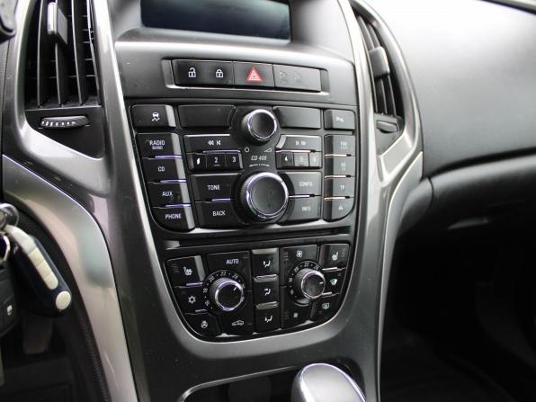 Opel Astra J с пробегом 2012 года, цена 610 000 рублей, 176169 км, хэтчбек, Автокод Объявления