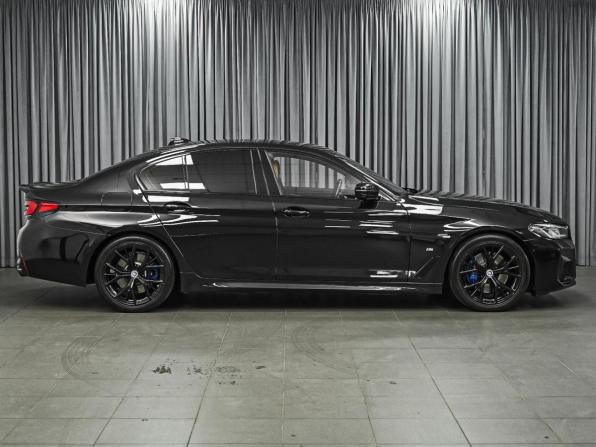 BMW 5 серии VII (G30/G31/G38) Рестайлинг с пробегом 2021 года, цена 4 980 000 рублей, 80631 км, седан, Автокод Объявления