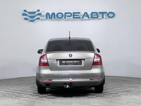 Skoda Octavia II (A5) Рестайлинг с пробегом 2011 года, цена 949 000 рублей, 172356 км, лифтбек, Автокод Объявления