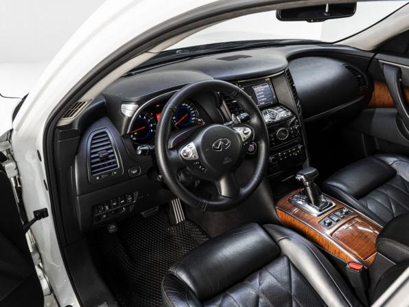 Infiniti FX II (S51) с пробегом 2010 года, цена 1 799 000 рублей, 197184 км, внедорожник, Автокод Объявления