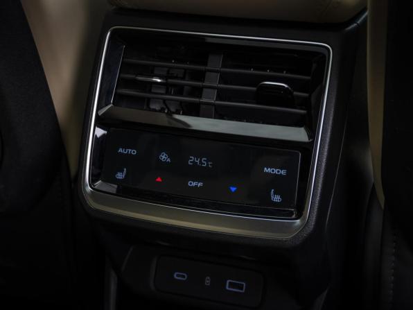 Geely Monjaro I Рестайлинг (China Market) с пробегом 2024 года, цена 3 848 000 рублей, 32750 км, внедорожник, Автокод Объявления