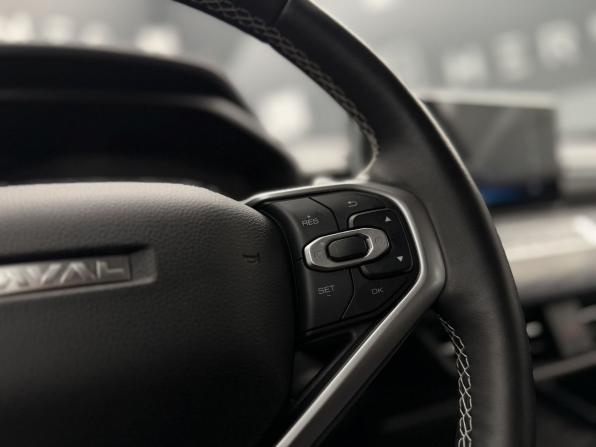 Haval Jolion I Рестайлинг с пробегом 2024 года, цена 2 230 000 рублей, 6795 км, внедорожник, Автокод Объявления