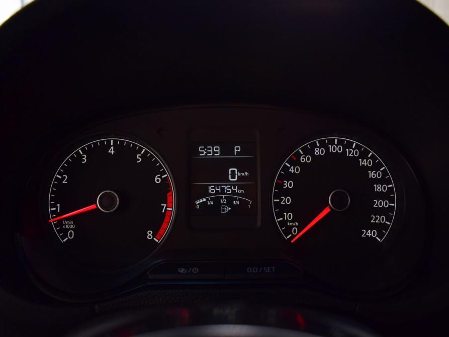 Volkswagen Polo V Рестайлинг Кемерово  - изображение 9