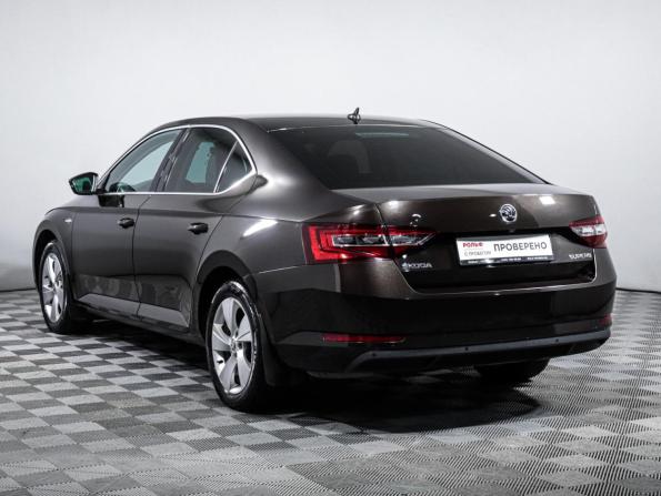 Skoda Superb III с пробегом 2015 года, цена 2 244 000 рублей, 87416 км, лифтбек, Автокод Объявления