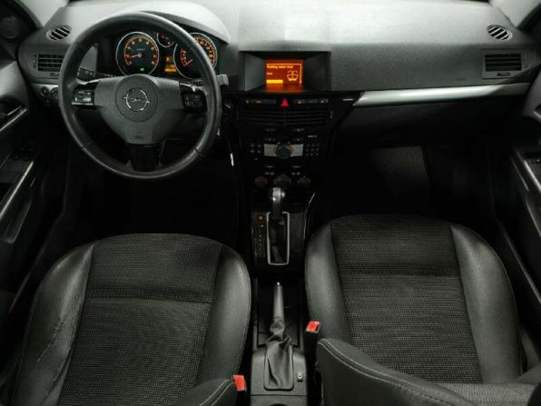 Opel Astra H Рестайлинг с пробегом 2012 года, цена 529 000 рублей, 189000 км, седан, Автокод Объявления
