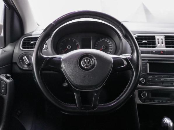 Volkswagen Polo V Рестайлинг с пробегом 2017 года, цена 1 296 000 рублей, 110000 км, седан, Автокод Объявления