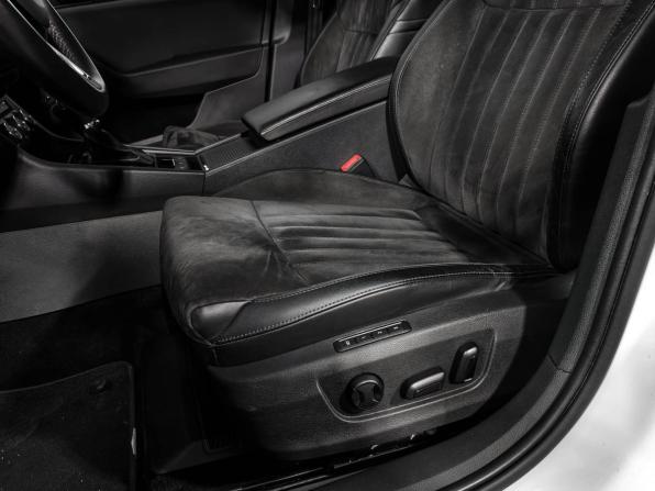 Skoda Superb III с пробегом 2016 года, цена 1 960 000 рублей, 115029 км, лифтбек, Автокод Объявления