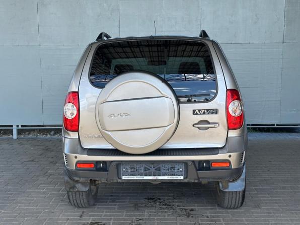 Chevrolet Niva I Рестайлинг с пробегом 2018 года, цена 811 000 рублей, 78000 км, внедорожник, Автокод Объявления
