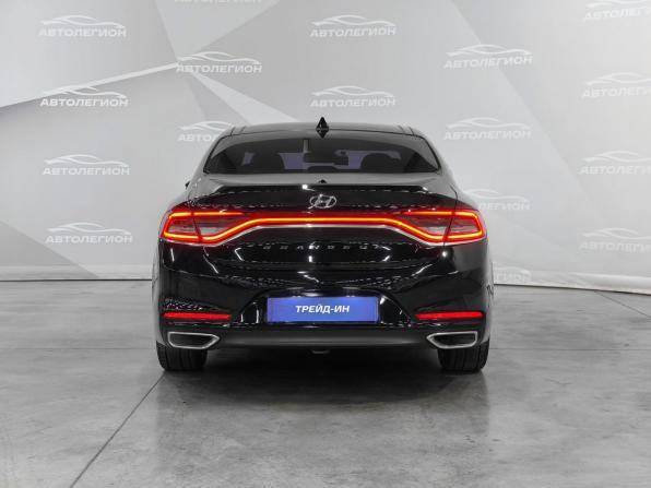 Hyundai Grandeur VI с пробегом 2018 года, цена 2 220 000 рублей, 170000 км, седан, Автокод Объявления
