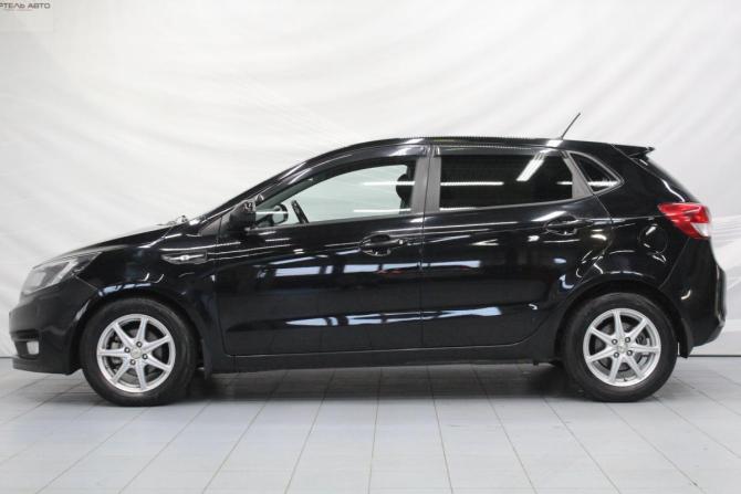 Kia Rio III Рестайлинг с пробегом 2015 года, цена 979 000 рублей, 167000 км, хэтчбек, Автокод Объявления