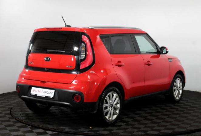 Kia Soul II Рестайлинг с пробегом 2018 года, цена 1 600 000 рублей, 61514 км, хэтчбек, Автокод Объявления