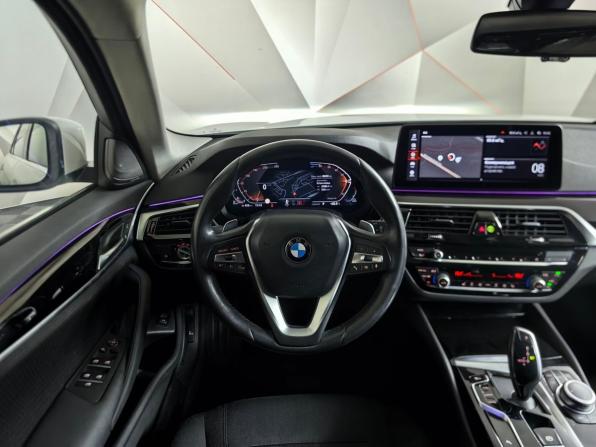 BMW 5 серии VII (G30/G31/G38) Рестайлинг с пробегом 2022 года, цена 3 297 000 рублей, 89493 км, универсал, Автокод Объявления