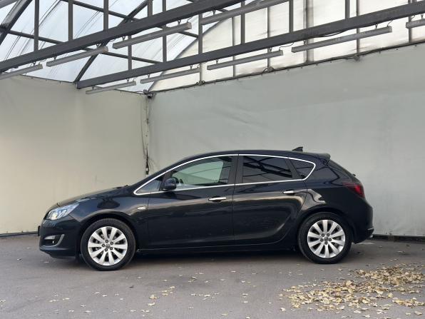 Opel Astra J Рестайлинг с пробегом 2013 года, цена 780 000 рублей, 183070 км, хэтчбек, Автокод Объявления