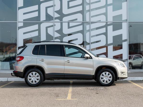 Volkswagen Tiguan I с пробегом 2011 года, цена 1 095 000 рублей, 180284 км, внедорожник, Автокод Объявления