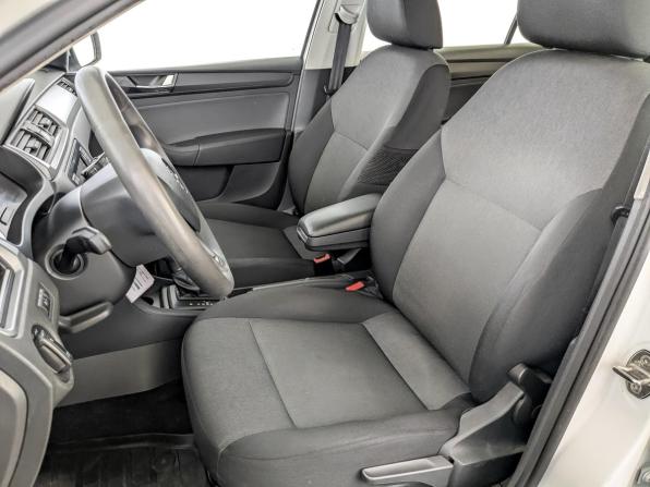 Skoda Rapid I Рестайлинг с пробегом 2018 года, цена 1 025 000 рублей, 174682 км, лифтбек, Автокод Объявления