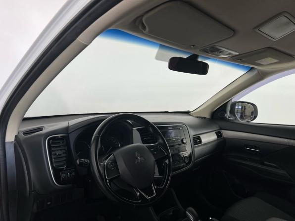 Mitsubishi Outlander III Рестайлинг с пробегом 2015 года, цена 1 449 000 рублей, 205000 км, внедорожник, Автокод Объявления