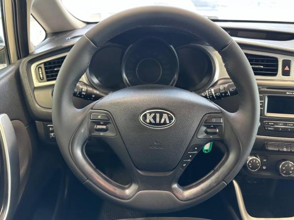 Kia Ceed II с пробегом 2013 года, цена 890 000 рублей, 146000 км, хэтчбек, Автокод Объявления