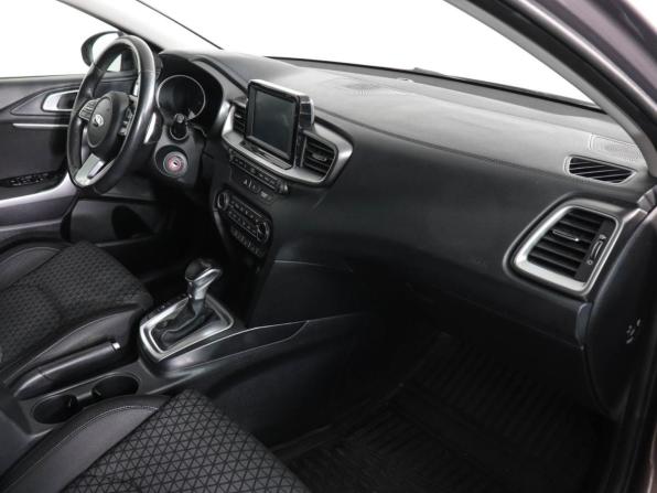 Kia Ceed III с пробегом 2019 года, цена 1 500 000 рублей, 160480 км, хэтчбек, Автокод Объявления