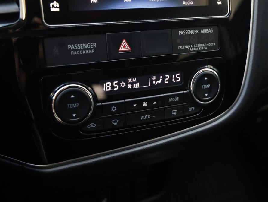 Mitsubishi Outlander III Рестайлинг 2 Санкт-Петербург  - изображение 23