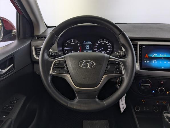 Hyundai Solaris II с пробегом 2019 года, цена 1 290 000 рублей, 163556 км, седан, Автокод Объявления