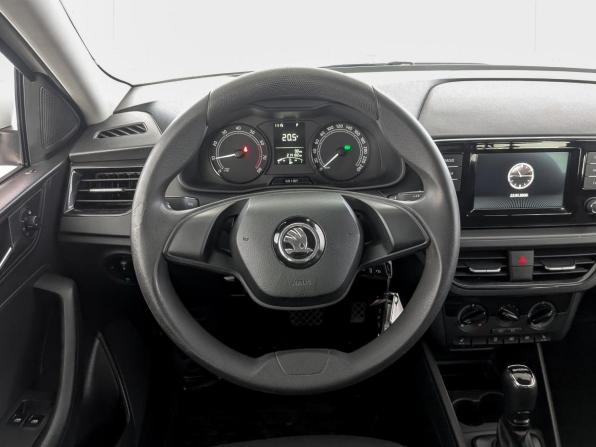 Skoda Rapid II с пробегом 2021 года, цена 1 225 000 рублей, 214101 км, лифтбек, Автокод Объявления