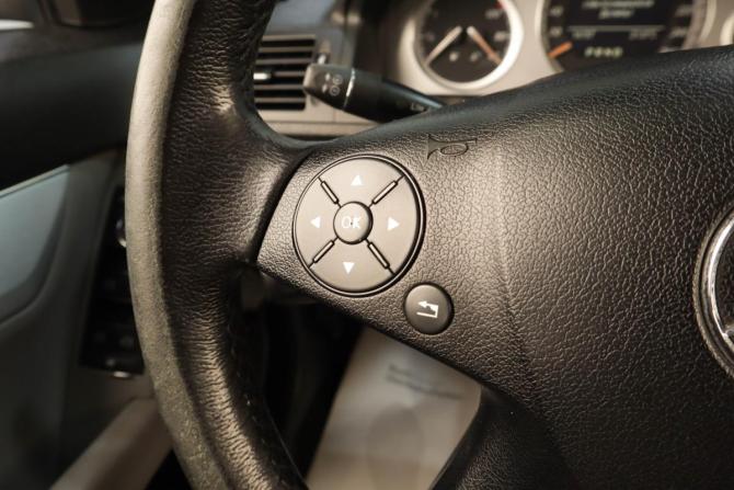 Mercedes-Benz C-Класс III (W204) с пробегом 2008 года, цена 1 049 000 рублей, 212000 км, седан, Автокод Объявления