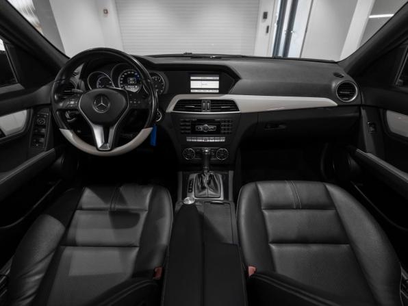 Mercedes-Benz C-Класс III (W204) Рестайлинг с пробегом 2012 года, цена 1 245 000 рублей, 206135 км, седан, Автокод Объявления