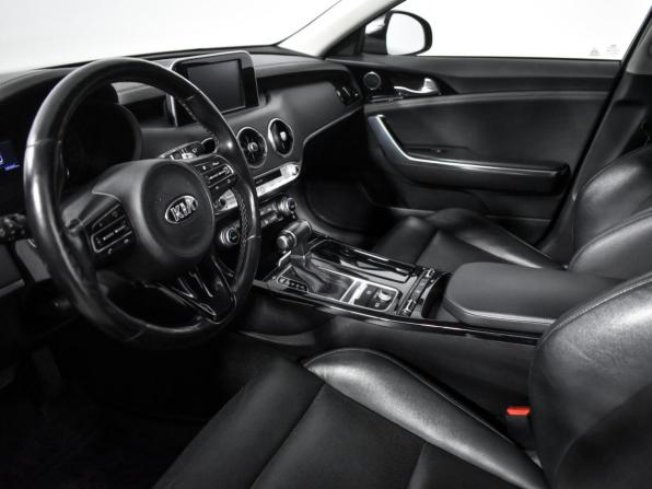 Kia Stinger I с пробегом 2018 года, цена 2 049 000 рублей, 185844 км, лифтбек, Автокод Объявления