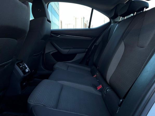 Skoda Octavia IV (A8) с пробегом 2021 года, цена 2 422 400 рублей, 54126 км, лифтбек, Автокод Объявления