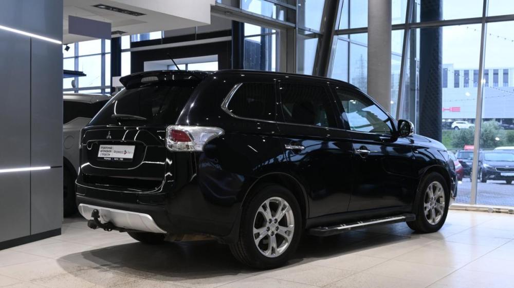 Mitsubishi Outlander III Рестайлинг Уфа  - изображение 5
