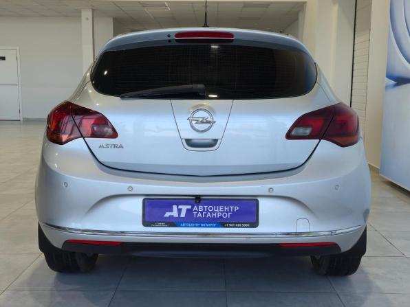Opel Astra J Рестайлинг с пробегом 2013 года, цена 999 000 рублей, 156500 км, хэтчбек, Автокод Объявления