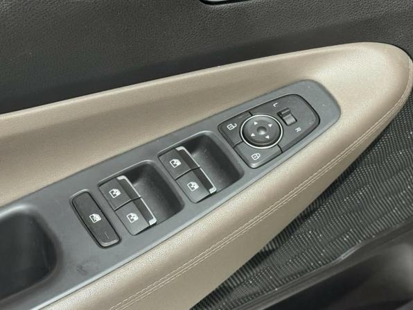 Hyundai Santa Fe IV Рестайлинг с пробегом 2022 года, цена 2 625 000 рублей, 158630 км, внедорожник, Автокод Объявления