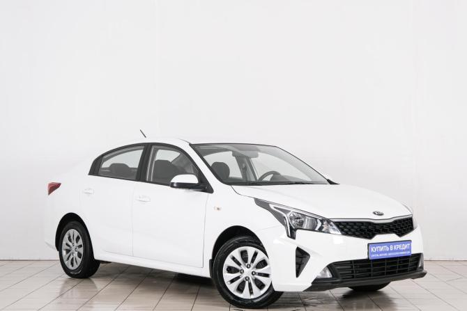 Kia Rio IV Рестайлинг с пробегом 2021 года, цена 1 699 000 рублей, 70000 км, седан, Автокод Объявления