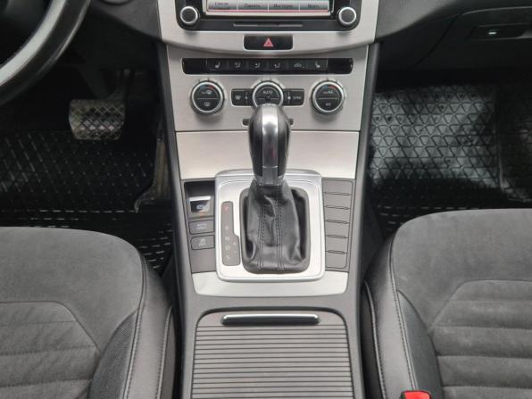 Volkswagen Passat B7 с пробегом 2013 года, цена 1 158 000 рублей, 200051 км, седан, Автокод Объявления