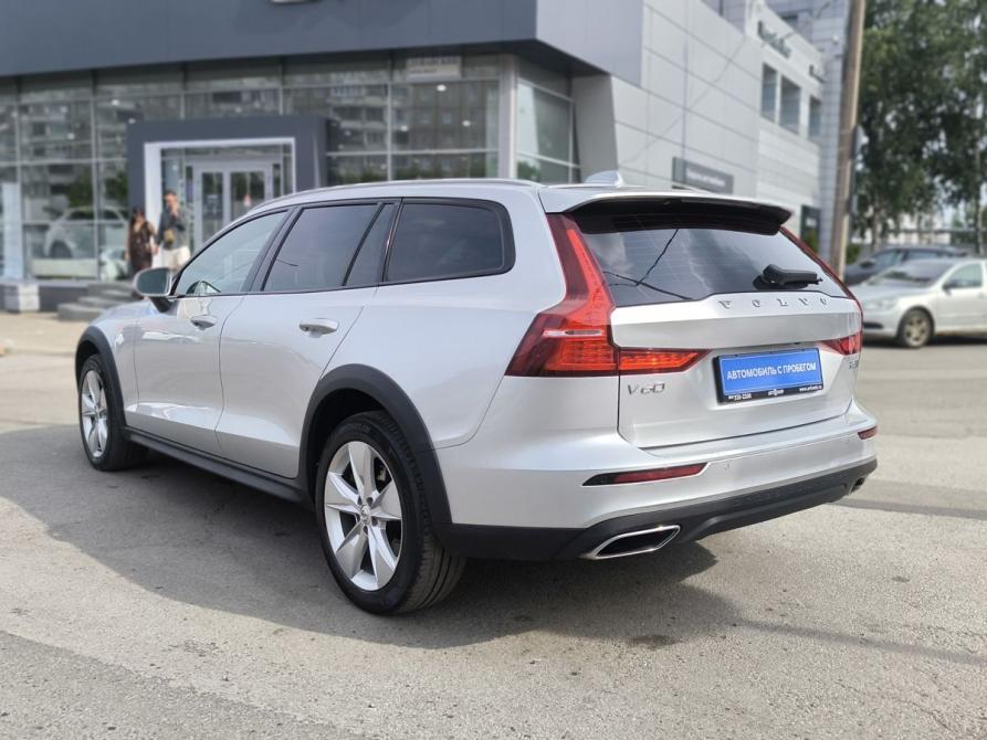 Volvo V60 Cross Country II Санкт-Петербург  - изображение 6
