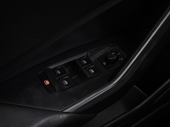 Volkswagen Jetta VII с пробегом 2019 года, цена 1 480 000 рублей, 213252 км, седан, Автокод Объявления